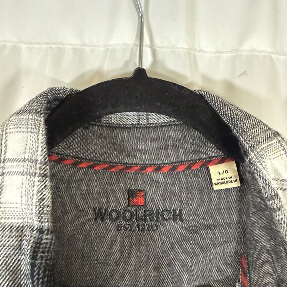 Woolrich Flannel Shirt Men's Large Black White Plaid Long Sleeve Pockets Collar - Picture 8 of 13
